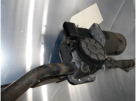 105658931-a85c0b11-e588-471a-89f9-4ca2cdeee922-Piece-105658931-Moteur-essuie-glace-avant-9811007000-KIA-PICANTO-1-PHASE-2-10i-12V-5318974018867cdd5bdefba4e854ea66a8f5bb72a3df7eb8d6afe425c3cb7216_m.JPG