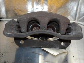 105961283-22e1477c-d8e0-4d1b-93b1-75318baf5cfe-Piece-105961283-Etrier-avant-gauche-1607731680-CITROEN-JUMPY-2-20-HDI-16V-TURBO-f6a026fada08d5e5724688b62abac9062071b512e917fca75b79ef7f57325147_m.JPG 2