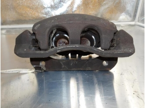 105961301-681c721a-f7b4-446c-abd8-bc790b1609b6-Piece-105961301-Etrier-avant-droit-1607731780-CITROEN-JUMPY-2-20-HDI-16V-TURBO-ffd9404c6e52f6d3e2e41e3f8e6f55146e9a151c2429e60d12ef447f3ae47712_m.JPG 2