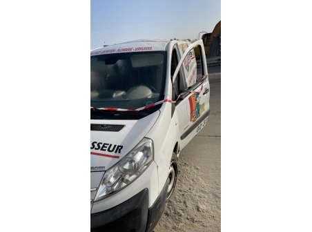 Vehicule-CITROEN-JUMPY-2-2009-13e68211d88a27838458c7376b47495e094576ad21a96bf859bdd97c00eb5957_mtn.jpg