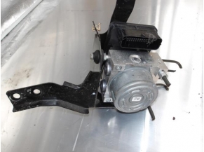 105660081-82d91d6c-bc3b-4d5c-9e5e-7ffa4c5dda62-Piece-105660081-Bloc-ABS-1613967080-CITROEN-C4-AIRCROSS-16-HDI-8V-TURBO-4X4-02956a264795629d605cf981f8820f1f774fd19b45bdb9621157d385ec075095_m.JPG 2