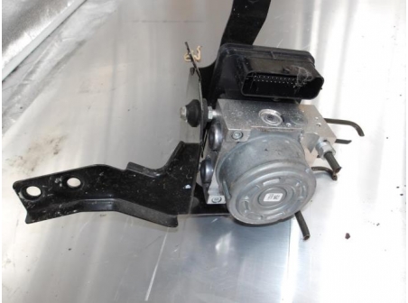 105660081-6fd0d04c-797b-416a-8ba2-a5c8bdda1a01-Piece-105660081-Bloc-ABS-1613967080-CITROEN-C4-AIRCROSS-16-HDI-8V-TURBO-4X4-512e5a47ef4692c1eb44b55e7d1d45aa7f2bfe9e6930aa727df37d62b9c09e0f_m.JPG
