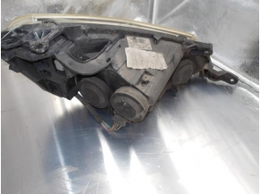 105961224-86f8d1f7-2ed9-4663-9e37-e3d11b49c495-Piece-105961224-Optique-avant-principal-gauche-00006208L0-CITROEN-JUMPY-2-20-HDI-16V-TURBO-a66341b15cf3395bd5e89f780b250be64f395a93246472d85bf114613520c6ff_m.JPG 2