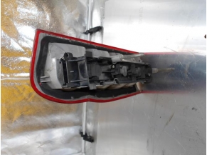 105992062-6810de7b-b0be-47d9-b5b0-0b1f7ba4ac3f-Piece-105992062-Feu-arriere-principal-droit-1435880-FORD-TRANSIT-4-22-TDCI-16V-TURBO-4d48af4c36b9c63c83fde7eda1940495d31dc5b0599ed08db899679f0ebf9e89_m.JPG 2