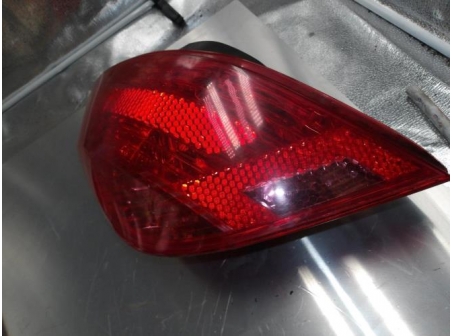 106110006-8995d1ec-8359-46dd-b50c-908694c9088d-Piece-Feu-arriere-principal-gauche-PEUGEOT-5e79210fcf5eba0ee327b0ab3d002c0cf2a4403431377caee5da35460abbe45f_m.JPG