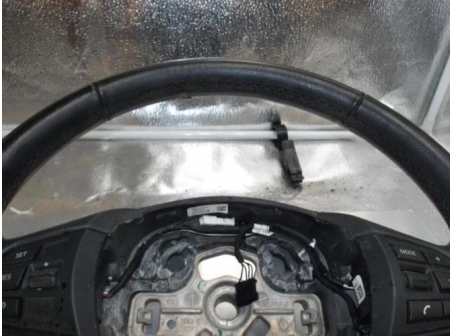 106132275-ecf148cd-2db9-4c7a-93a7-0dffb3df665b-Piece-Volant-BMW-SERIE-1-F21-PHASE-1-116d-20D-16V-TURBO-c6ebda1487335d36af2f0edd8853cab628017c4433703b7b96320f25d4d48ad0_m.JPG