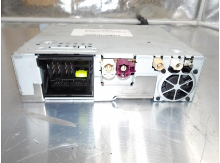 105662450-3cc1be92-d2b4-4c54-92b9-7d17de970778-Piece-105662450-Autoradio-dorigine-65129839081-BMW-SERIE-1-F21-PHASE-1-116d-20D-16V-TURBO-3b904fd63457373e9748619dae911b77f3c918fc914da6a215bf69c3d8063d19_m.JPG