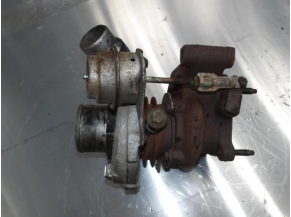 105929344-cd1ef7a0-cbfc-4146-a6f2-5e18c786b1fe-Piece-105929344-Turbo-7701477300-RENAULT-TRAFIC-2-PHASE-2-20-DCI-16V-TURBO-44499aacf700d66b9f24c12b4c702bffd5469467452d61c0e066cb15e84329b3_m.JPG 2
