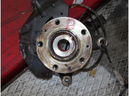 106142482-e6d3a228-b524-4022-98ad-3cc70b7635e3-Piece-Moyeu-avant-droit-CITROEN-d3b81aef1ec11d27d926bb5c137170e5ccb11c347ae188a1c86f4eb11a19a6f7_m.JPG