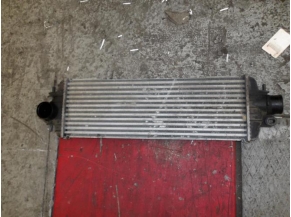 105994119-7c23dc60-ad4d-42f6-a3e1-c7e2aef04c49-Piece-105994119-Echangeur-air-8200219497-RENAULT-TRAFIC-2-PHASE-1-25-DCI-16V-TURBO-12834b3655bffa2ee86d3c39a854905f397a33482258803feda4dc9f3582a23d_m.JPG
