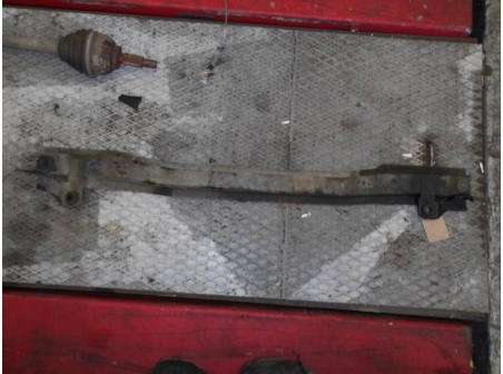 105994187-4840707f-7f7d-4c10-ac24-f88b9e2b3e51-Piece-105994187-Traverse-inferieure-RENAULT-TRAFIC-2-PHASE-1-25-DCI-16V-TURBO-28e9b1d54281dfb09b0c43b954d545b453982af4e539270a3f00ad18e4d34038_m.JPG