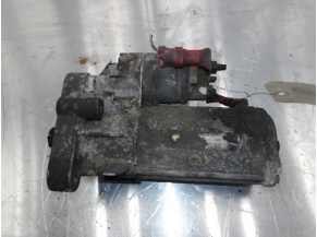 105994197-64eee579-a0db-4e57-9a01-84996bdf3517-Piece-105994197-Demarreur-8200634602-RENAULT-TRAFIC-2-PHASE-1-25-DCI-16V-TURBO-cbc6a0f93fd3635f1534fbd744c7e2799f32f6ead00f52da804c92a687098a32_m.JPG