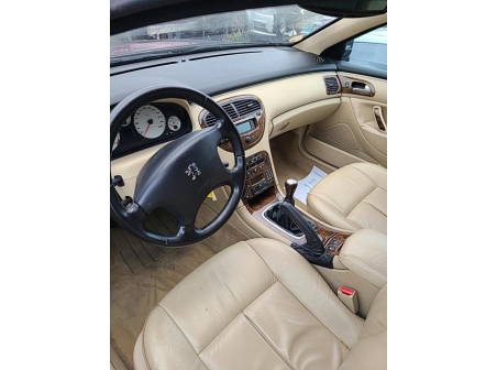 Vehicule-PEUGEOT-607-PHASE-1-2000-f8a5ab6e391b9823b1dcfae4740e4866f418021b2e5c9c09575cc9b8c990457a_mtn.jpg
