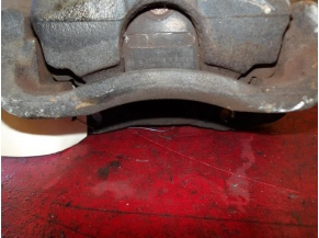 105783465-9a6571bc-aba1-4384-ba5c-954465178aa4-Piece-105783465-Etrier-avant-droit-4401C3-PEUGEOT-607-Essence-2c07677cd546bdca5b32f703e685af91bd04f36de42fb65f99d1587d91a140f7_m.JPG 2