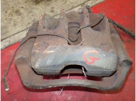 105783466-973e8ab7-d1fa-4d05-b51d-35c420377fc4-Piece-105783466-Etrier-avant-gauche-4401C2-PEUGEOT-607-Essence-4ec04c7c41277c04f7157be20c79e6fbe01570ef1293150ff2cecc13a9c12e3e_m.JPG