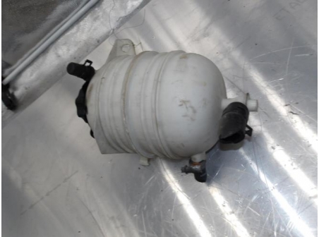 105783468-46caf581-d2cd-4f6e-b69c-8effb672bb1a-Piece-105783468-Vase-dexpansion-1307RX-PEUGEOT-607-Essence-a31a63df4844f0656ac6e8d1844d8721b78d8e61d6efc5f036d67b09bc303eeb_m.JPG