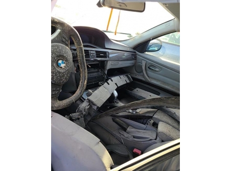 Vehicule-BMW-SERIE-3-E90-PHASE-2-2011-7c49f145d9cdf568e7a90d1f77025a6a59b58fa1696bfd5153a4bb580dbd61c3_mtn.jpg