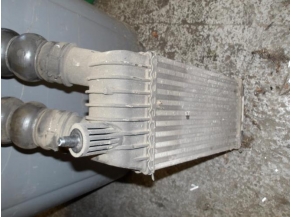 106057042-b85bd24b-3814-479b-bfac-e1ce782b8a72-Piece-106057042-Echangeur-air-0384K4-PEUGEOT-EXPERT-2-16-HDI-16V-TURBO-a24af9d2678cb7d75fdd7e3c40e6e767a2ee6fb448799336fb93f5015b0ffdbd_m.JPG 2