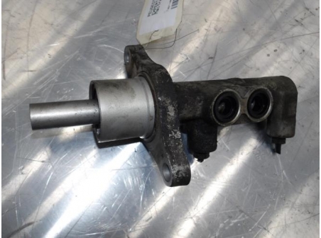 106057050-3d7586f6-3039-4c83-acd2-7ca49abb1a76-Piece-106057050-Maitre-cylindre-4601T3-PEUGEOT-EXPERT-2-16-HDI-16V-TURBO-0545b3e3806d6ec8cca6eb99896ea313765237d5f4091a7d15754eb235541879_m.JPG