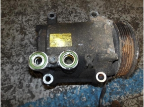 105796965-14ec2b20-1894-4340-be46-b0b7efe00c01-Piece-105796965-Compresseur-clim-1767718-FORD-FIESTA-6-PHASE-1-14-TDCI-8V-TURBO-8550d12bb68917b0c69ac2bb2bf25eb8040663563775c6bcad9423522d3f9452_m.JPG