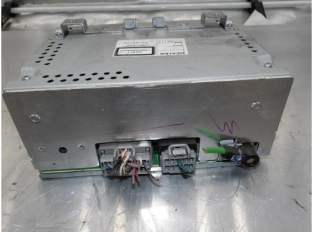 106260864-93f7c615-96b8-4d89-9ec3-89f698e638cd-Piece-106260864-Autoradio-dorigine-FORD-FIESTA-6-PHASE-1-14-TDCI-8V-TURBO-41a13433824633ac4104d1c3c9e05b7b24446be2b34cef8a100c3822da33997a_m.JPG