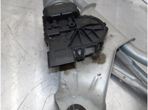 106173052-7c888940-a86e-444b-a192-cc6c16e6e0d1-Piece-106173052-Moteur-essuie-glace-avant-8200619512-DACIA-DUSTER-1-PHASE-1-15-DCI-8V-TURBO-efbcecbe9e0b6beccd069a30a6760898cfcdde934f9163f9314877bb8108d1de_m.JPG 2