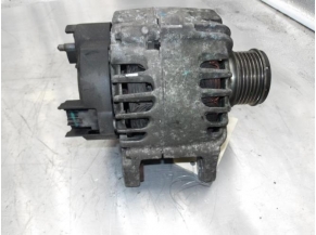 106173099-b2352062-b7ee-4504-9fe3-ceb65b2d3b58-Piece-106173099-Alternateur-231008017R-DACIA-DUSTER-1-PHASE-1-15-DCI-8V-TURBO-341dacf9b75f0c089189f19cb0446fad696711e24f99ec08685f095956feb69b_m.JPG