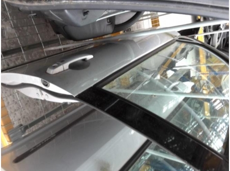 106396730-5823975d-bd27-4424-9636-75a867d158dd-Piece-Porte-avant-gauche-SUZUKI-SWIFT-3-a2f2db164a7bd7529bc0f5bd0efe22a10df8a871ab32acee4bfb771648f307be_m.jpg