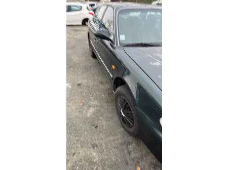 Vehicule-HYUNDAI-SONATA%203%20PHASE%202-1998-715af72cdd2605b8e9146c927cb3f554d83106489b326f54e948c590302f32d6_m.jpg