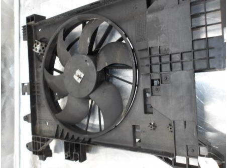 106403000-d4e492fb-4e31-4b94-8afe-a4fe71ea3060-Piece-Moto-ventilateur-radiateur-DACIA-DUSTER-1-PHASE-1-15-DCI-8V-TURBO-7c7fec7ec58e4cd0fc207c1b421ee81cbd14f0b5b0a9a8b670f210deaa416624_m.JPG