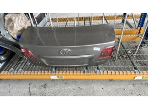 105664187-8ced5c9b-6624-4b0a-a84d-8cb45ba6667e-Hayon-arriere-6440105080-TOYOTA-AVENSIS-3-PHASE-1-c786ad2246c0b3f9967dc5d8cc046e12d3abcf33c70a3abde1e8b7ea817cd8f5_m.jpg