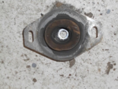 Piece-Support-moteur-gauche-PEUGEOT-3008-Access-Diesel-16cb36404e2498bdd98d9f676a1427b7333487502438871562c9e67020979ac5.JPG 2