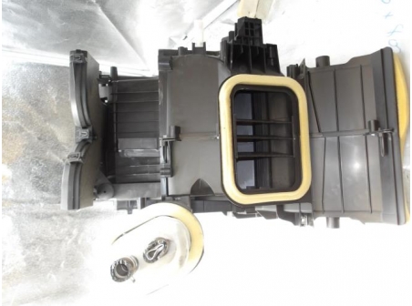 106416566-70ee8092-3de5-41e4-ad5f-387963b187e1-Piece-106416566-Bloc-chauffage-RENAULT-TRAFIC-2-f1fe70c7b4efe7807c29dcc7e72cad484af3b756fed1c99d349f556cb79c9959_m.JPG