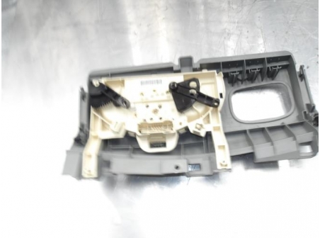 106416620-237e0537-d017-43dd-93a9-4ec4cf2e6dda-Piece-106416620-Commande-chauffage-RENAULT-TRAFIC-2-fd92507eccd488f468c65fc6273730b49074dddfc426fd61b4af59fa02c9fe75_m.JPG