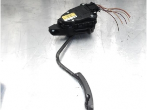 106416893-ace95df6-2662-41a9-b018-933b5cb8cdf1-Piece-106416893-Pedale-daccelerateur-RENAULT-TRAFIC-2-107f6835562304fd86c8c5c214226f6d818c79b0034c5d955ea7b27b35da1d2e_m.JPG