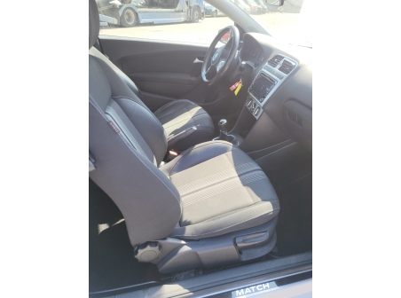 Vehicule-VOLKSWAGEN-POLO%205%20PHASE%201-2013-8f5abfebd3f05480a38650eb8f58eded70bedb6c017b7b8732d9a8164714ecea_o.jpg