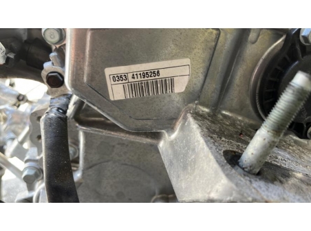 106441718-12a32845-464f-4b43-a59b-f35aab68af0d-Piece-Moteur-HYUNDAI-10fb273b4d4e321e57da8d3adcb0de12976d91889ce18d28dd5a44e3c0838d70_m.jpg