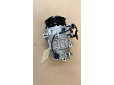 106442026-e6e6d21b-f5ba-425d-af87-517e9779f003-Piece-Compresseur-clim-HYUNDAI-db3d07f96a929778b5a3f07dbfb9dfde87c99ae174fe82533e2f19f9c5ddb3aa_m.jpg