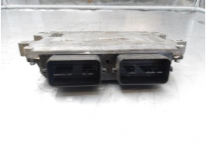 106457139-1e03ed25-ea86-4520-8a89-a060cedb006d-Piece-Calculateur-moteur-SUZUKI-6a4075fa9d8a16fe4b6e0085fcb487d8121e93028e5e436758631e982988b552_m.JPG 2