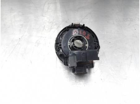 106459213-613b5147-5862-429a-be3b-d2ef05b5b105-Piece-Contacteur-tournant-SUZUKI-8cbe505af86dce8a473156e19c417b01adb36e3f492234250183609cae21648d_m.JPG