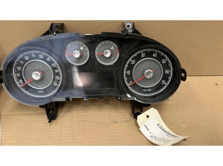 106463506-de6c53f8-6d15-4595-9f53-ddf83c0eae7d-Piece-Compteur-FIAT-9ba5aab5d93b8ceff7215ebb81b14558eae401b65d3625aaef1ef83471d9eb27_m.jpg