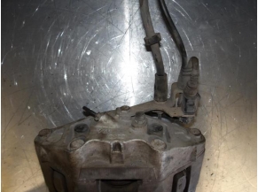 105667690-bd1100a4-2d8c-48b7-b1e4-b8617ea1fbe2-Piece-105667690-Etrier-avant-droit-4F0615124-AUDI-A6-3-PHASE-1-30-TDI-24V-V6-TURBO-QUATTRO-4X4-2280daecbc74c5cde9b1cb8af07e05cc3f39535d15b7e5e6cb989c676413efa9_m.JPG 2