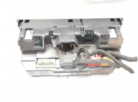 105667711-053e5d4d-fc22-4f26-9096-7dfa78b9b603-Piece-105667711-Commande-chauffage-AUDI-A6-3-PHASE-1-30-TDI-24V-V6-TURBO-QUATTRO-4X4-517872b21ed10310337806b442e469baac9e98b05a946217189d126fbb664b1c_m.JPG