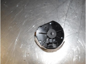 105667712-7502a42d-33cf-4b50-8dc1-484eccf72d87-Piece-105667712-Commande-de-phare-4E0953513K4PK-AUDI-A6-3-PHASE-1-30-TDI-24V-V6-TURBO-QUATTRO-4X4-d22fe0baadfea5d1051b294194b2c2800e1d1ed55594749da2b8f7b4abf6079f_m.JPG 2