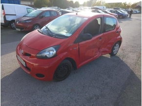 106139007-aa3a7964-4f33-4cdc-929a-8ee2cef54643-Piece-106139007-Avertisseur-Klaxon-865200H020-TOYOTA-AYGO-1-PHASE-2-10i-12V-ef820e40f477468f28ce91fa3f0e6eb9f49e517bbf28e8b60a266649bc674935_m.JPG 2