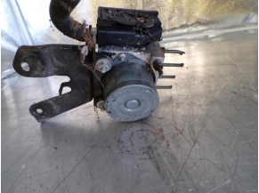 106139016-beed607c-153e-422f-a76f-410c75169f0d-Piece-106139016-Bloc-ABS-440500H010-TOYOTA-AYGO-1-PHASE-2-10i-12V-2c8029be1f521910b8a2eb9c6697cafc8352ec4ae4ca769a3b6ee8b21050d57f_m.JPG 2