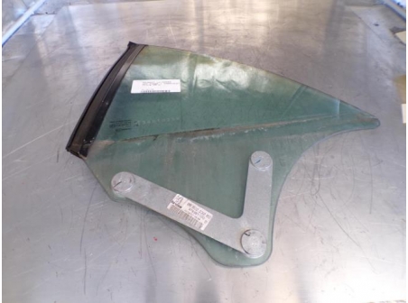 106131480-dbba68a8-e6c4-4028-aca0-fa066895a723-Piece-106131480-Vitre-arriere-gauche-PEUGEOT-207-PHASE-1-CABRIOLET-16i-16V-7b523ccf417909a7b30f12d621deaf34ef672d372c41d04c08b2a8495fbe7bbc_m.JPG