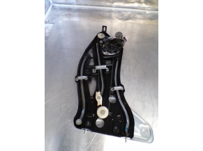 106592414-b44bb153-e228-4e0c-a58d-b60a24f95aba-Piece-Leve-vitre-electrique-arriere-droit-PEUGEOT-207-PHASE-1-CABRIOLET-16i-16V-09a5bc39094ef658cee7c185f5be13aa061338f919073cf6b2c70f6bb9014aa0_m.JPG 2