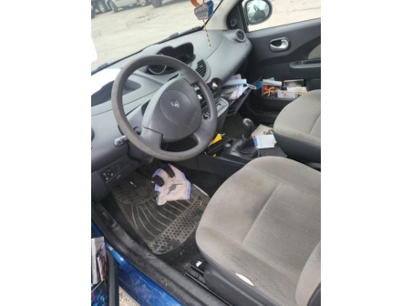 Vehicule-RENAULT-TWINGO%202%20PHASE%201-2010-cb5b1d2256d336fe4503728efb22ad0742b402c5cdfc2a63ea014efece7868a6_m.jpg