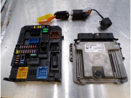 106645395-411b8a32-ead6-423d-84c9-9b282ef8ced1-Piece-Kit-de-demarrage-OPEL-421fe89bff286134a3bb668238996bf5f112ca707b2ebc84b3c11ef1d82d5820_m.JPG